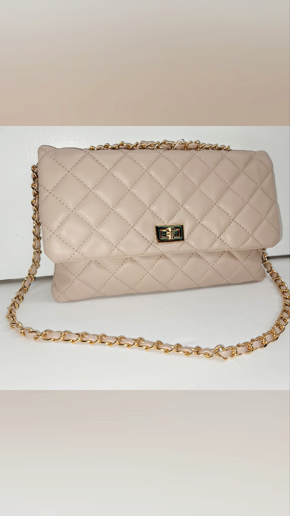 Time and Tru Women's Hazel Quilted Faux Leather Crossbody Bag, Beige