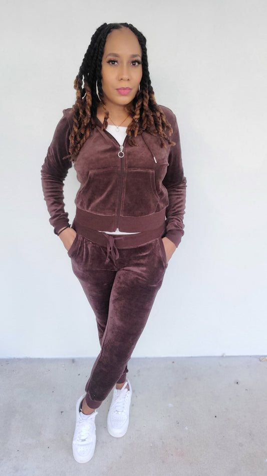 Cozy it Up Velour Jogger Set | Brown